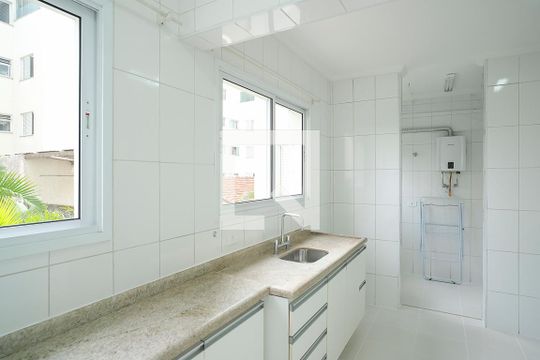 Cozinha de apartamento para alugar com 3 quartos, 105m² em Vila Caminho do Mar, São Bernardo do Campo