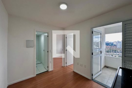 Apartamento para alugar com 2 quartos, 30m² em Vila das Belezas, São Paulo