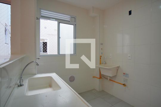 Cozinha de apartamento à venda com 2 quartos, 44m² em Morro Santana, Porto Alegre