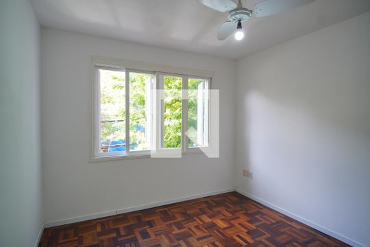 Sala de apartamento à venda com 2 quartos, 56m² em São Geraldo, Porto Alegre