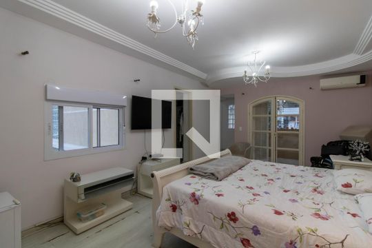 Suíte 1 de casa à venda com 5 quartos, 390m² em Vila Sirena, Guarulhos