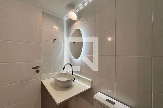 Banheiro de apartamento à venda com 1 quarto, 38m² em Moema, São Paulo