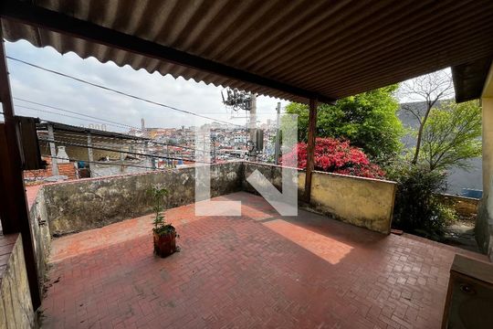 Área externa de casa à venda com 2 quartos, 327m² em Vila Santa Maria, São Paulo