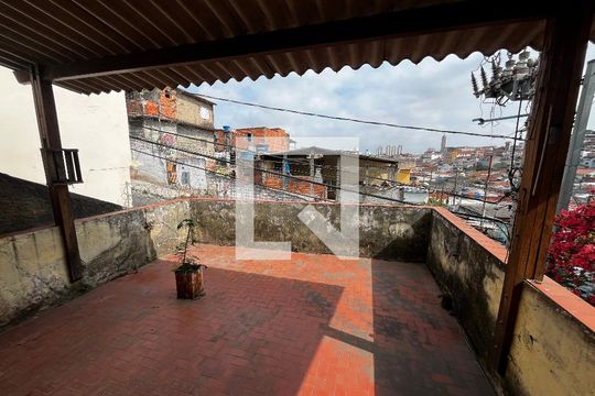 Área externa de casa à venda com 2 quartos, 327m² em Vila Santa Maria, São Paulo