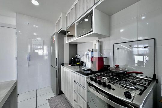 Cozinha de apartamento à venda com 3 quartos, 72m² em Chácara Santo Antônio, São Paulo