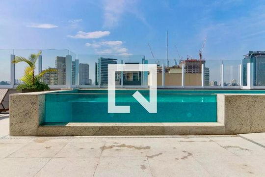Piscina de apartamento à venda com 3 quartos, 72m² em Chácara Santo Antônio, São Paulo