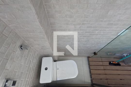 Banheiro de Serviço de casa para alugar com 4 quartos, 240m² em Campo Grande, Santos