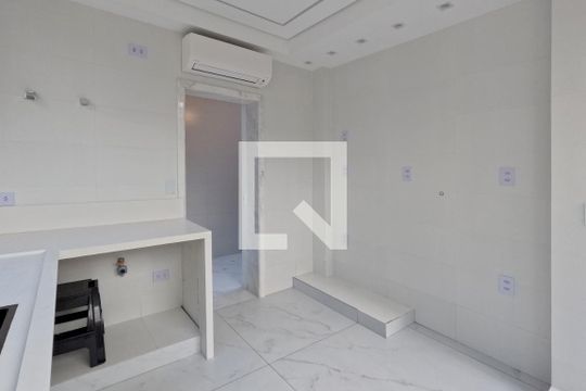 Cozinha de casa para alugar com 4 quartos, 240m² em Campo Grande, Santos