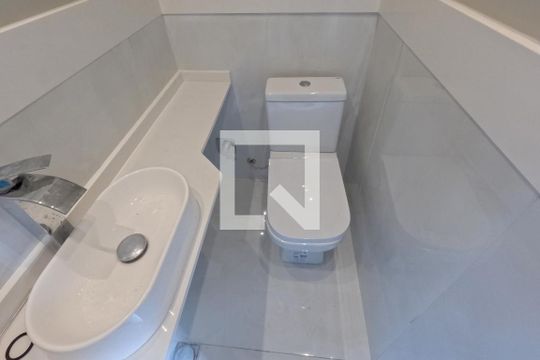 Lavabo de casa para alugar com 4 quartos, 240m² em Campo Grande, Santos