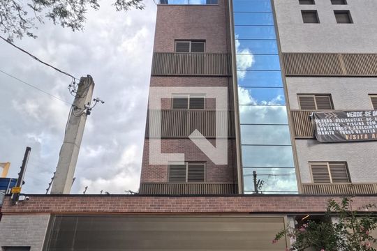 Fachada de casa para alugar com 4 quartos, 240m² em Campo Grande, Santos