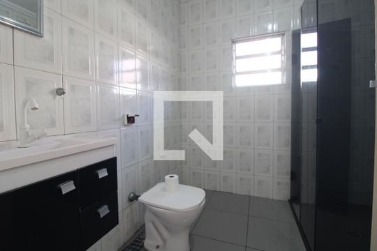 Banheiro do Quarto 4 de casa para alugar com 4 quartos, 176m² em Cidade Dutra, São Paulo
