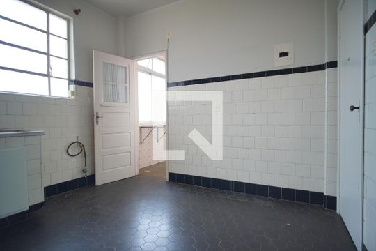 Cozinha de apartamento para alugar com 2 quartos, 132m² em São Geraldo, Porto Alegre