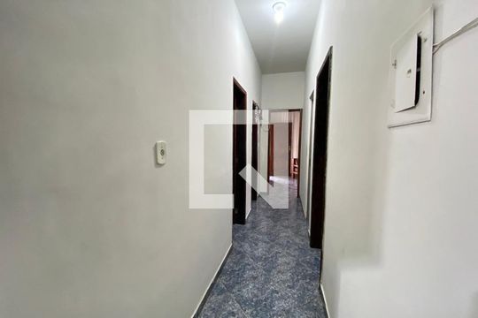 Corredor de casa à venda com 5 quartos, 175m² em Engenho de Dentro, Rio de Janeiro