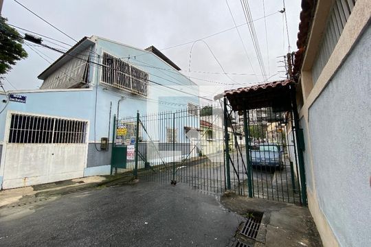 Fachada de casa à venda com 5 quartos, 175m² em Engenho de Dentro, Rio de Janeiro