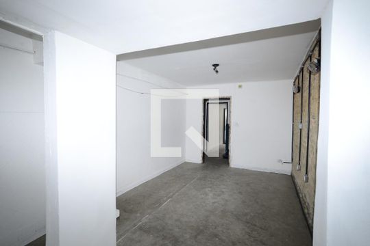 Sala de casa à venda com 3 quartos, 150m² em Ipiranga, São Paulo