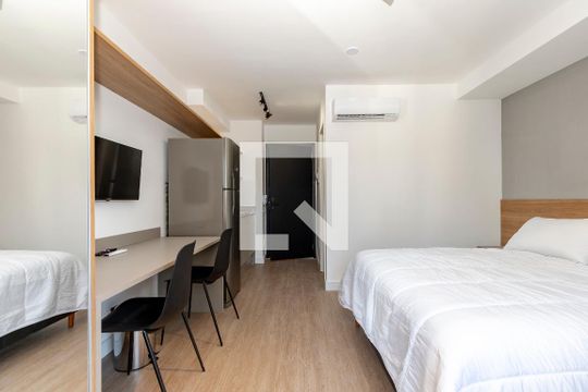 Studio de kitnet/studio para alugar com 1 quarto, 24m² em Vila Cordeiro, São Paulo