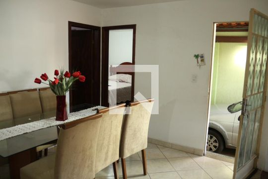 Cozinha de casa à venda com 3 quartos, 130m² em Conjunto Agua Branca, Contagem