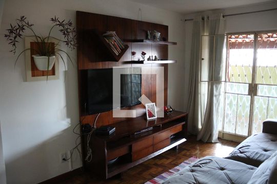 Sala de casa à venda com 3 quartos, 130m² em Conjunto Agua Branca, Contagem