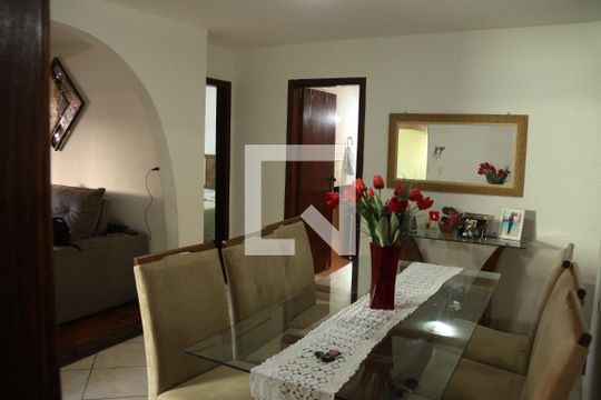 Cozinha de casa à venda com 3 quartos, 130m² em Conjunto Agua Branca, Contagem