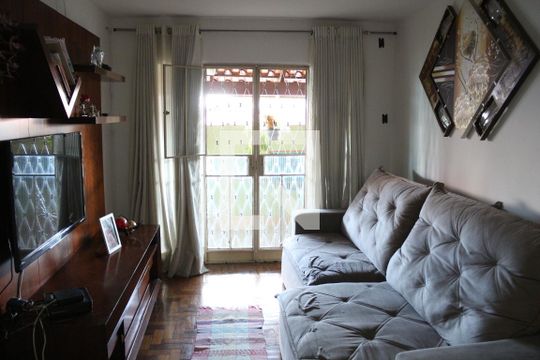 Sala de casa à venda com 3 quartos, 130m² em Conjunto Agua Branca, Contagem