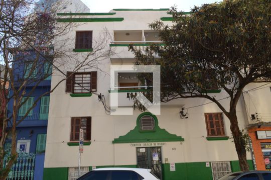 Fachada + Plaquinha de apartamento à venda com 3 quartos, 141m² em Vila Mariana, São Paulo