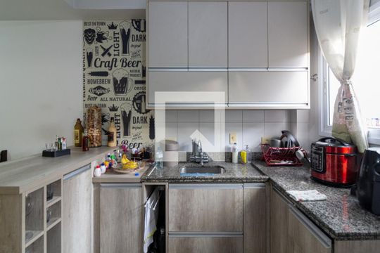 Cozinha de casa de condomínio à venda com 2 quartos, 73m² em Vila Romano, São Paulo