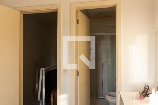 Quarto Suíte de casa de condomínio à venda com 2 quartos, 73m² em Vila Romano, São Paulo