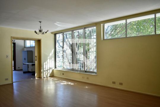 Casa à venda com 4 quartos, 223m² em Planalto Paulista, São Paulo