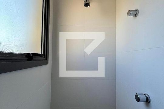 Banheiro da Suíte 1 de apartamento para alugar com 2 quartos, 74m² em Indianópolis, São Paulo