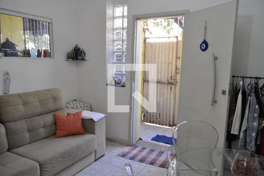 Sala de casa à venda com 5 quartos, 200m² em Engenho Novo, Rio de Janeiro