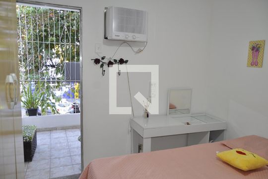 Quarto 2 de casa à venda com 5 quartos, 200m² em Engenho Novo, Rio de Janeiro