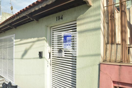 Placa de apartamento à venda com 2 quartos, 124m² em Vila Camilópolis, Santo André