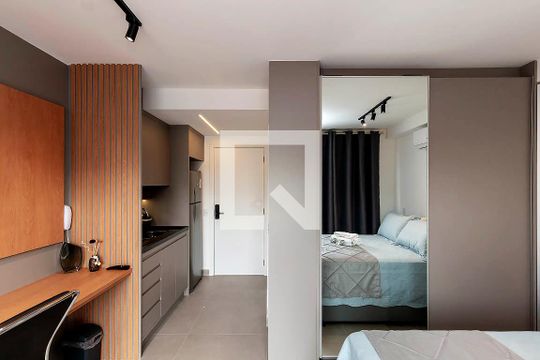 Studio de kitnet/studio para alugar com 1 quarto, 28m² em República, São Paulo