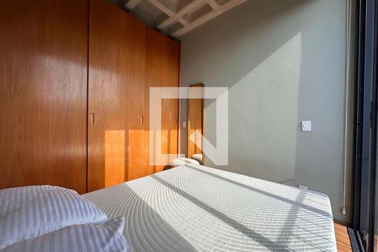 Quarto de apartamento para alugar com 1 quarto, 35m² em Brooklin, São Paulo