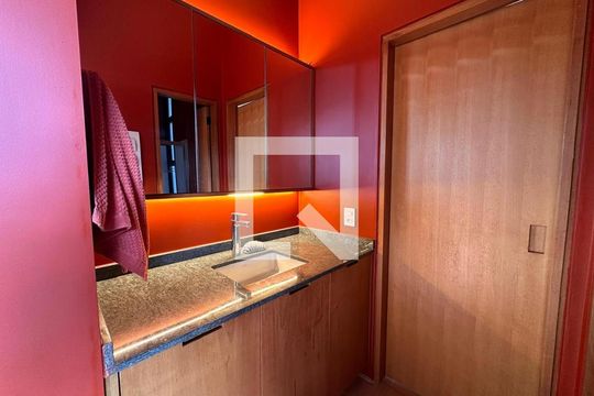 Lavabo de apartamento para alugar com 1 quarto, 35m² em Brooklin, São Paulo