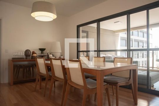 Sala de apartamento à venda com 3 quartos, 141m² em Mirandópolis, São Paulo