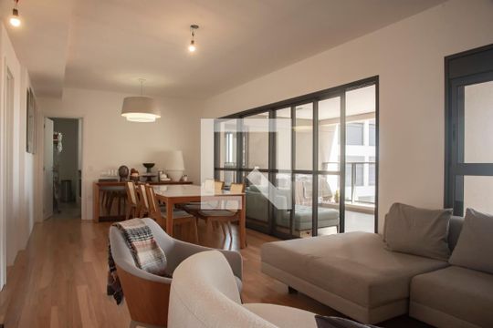 Sala de apartamento à venda com 3 quartos, 141m² em Mirandópolis, São Paulo