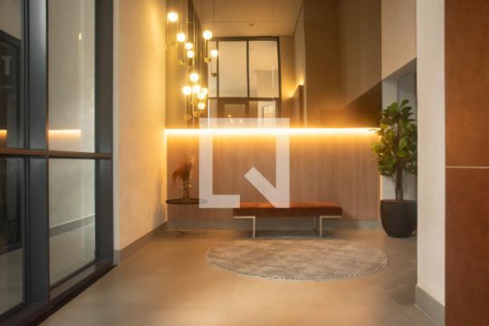 Hall social de apartamento à venda com 3 quartos, 141m² em Mirandópolis, São Paulo
