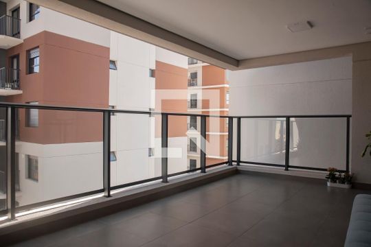 Varanda de apartamento à venda com 3 quartos, 141m² em Mirandópolis, São Paulo