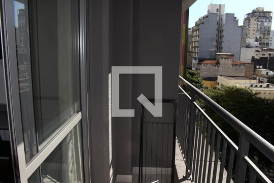 Sacada de kitnet/studio à venda com 1 quarto, 21m² em República, São Paulo