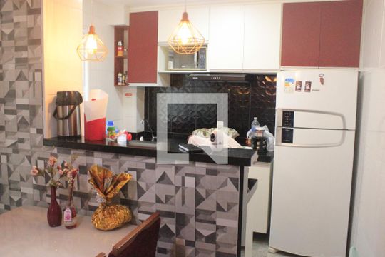 Cozinha de apartamento à venda com 2 quartos, 39m² em Jardim Rosa de Franca, Guarulhos