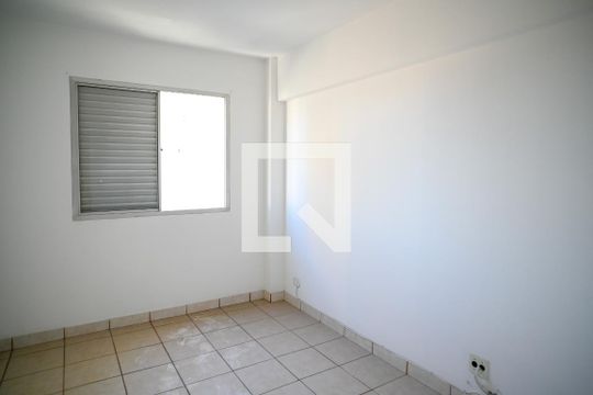 Quarto 1 de apartamento para alugar com 2 quartos, 60m² em Vila Moraes, São Paulo
