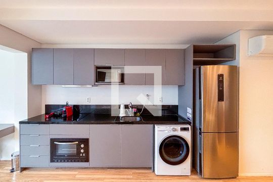 Cozinha de kitnet/studio à venda com 1 quarto, 39m² em Pinheiros, São Paulo