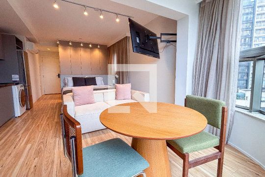 Kitnet/Studio à venda com 1 quarto, 39m² em Pinheiros, São Paulo