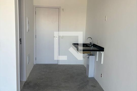Cozinha de apartamento à venda com 1 quarto, 27m² em Santo Amaro, São Paulo