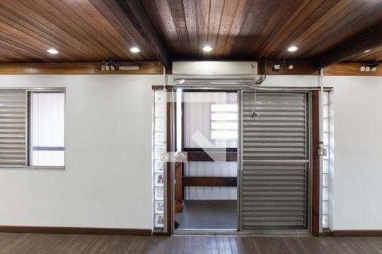 Área comum - Sótão de casa à venda com 4 quartos, 265m² em Jardim Tremembe, São Paulo