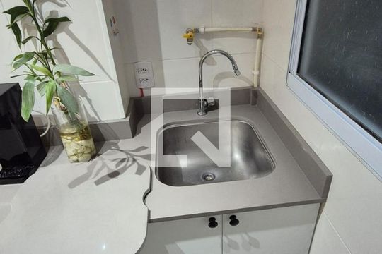 Lavanderia de apartamento à venda com 2 quartos, 55m² em Camaquã, Porto Alegre