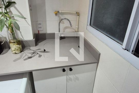 Lavanderia de apartamento à venda com 2 quartos, 55m² em Camaquã, Porto Alegre