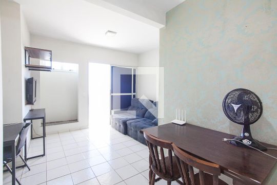 Apartamento para alugar com 2 quartos, 65m² em Umuarama, Uberlândia