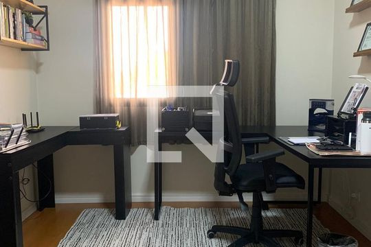 Quarto 2 Casa 1 de casa à venda com 5 quartos, 400m² em Chácara Inglesa, São Paulo